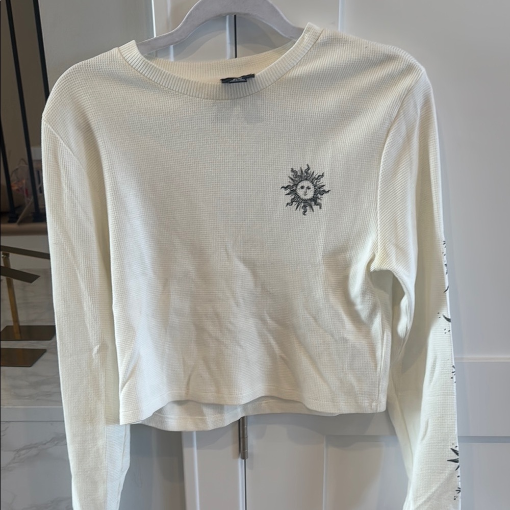 BDG Cream Long Sleeve Crop Tee